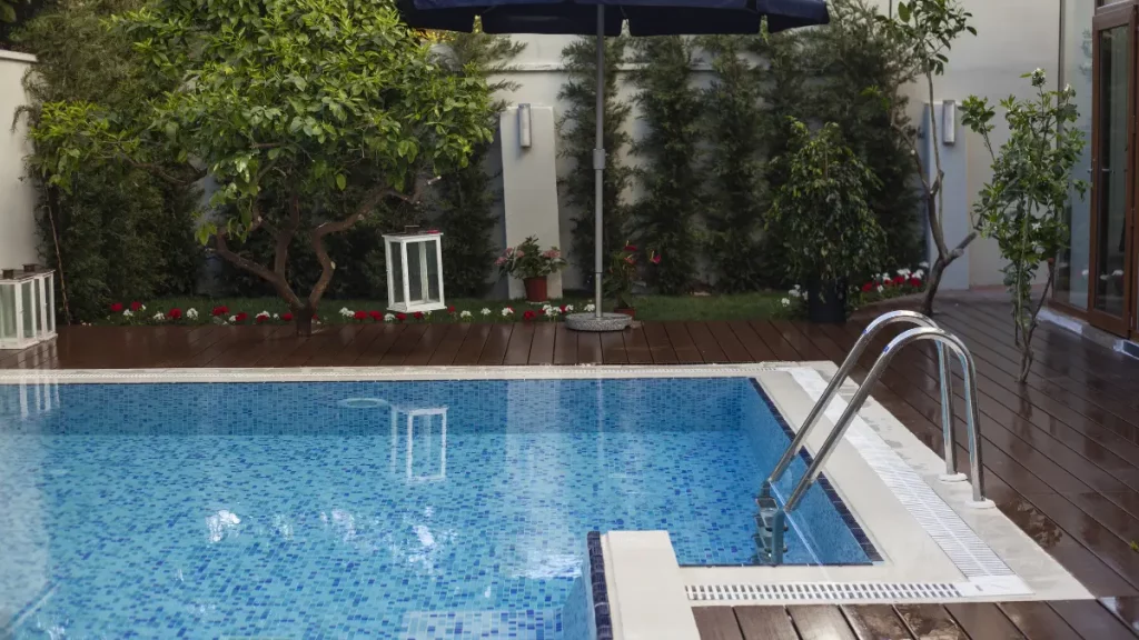 Precisa ligar o motor da piscina todo dia?